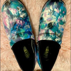 Savvy Nursing clogs